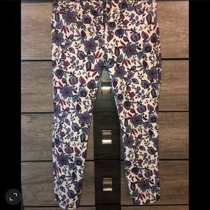 Khakis by Gap (Slim City, 6R)